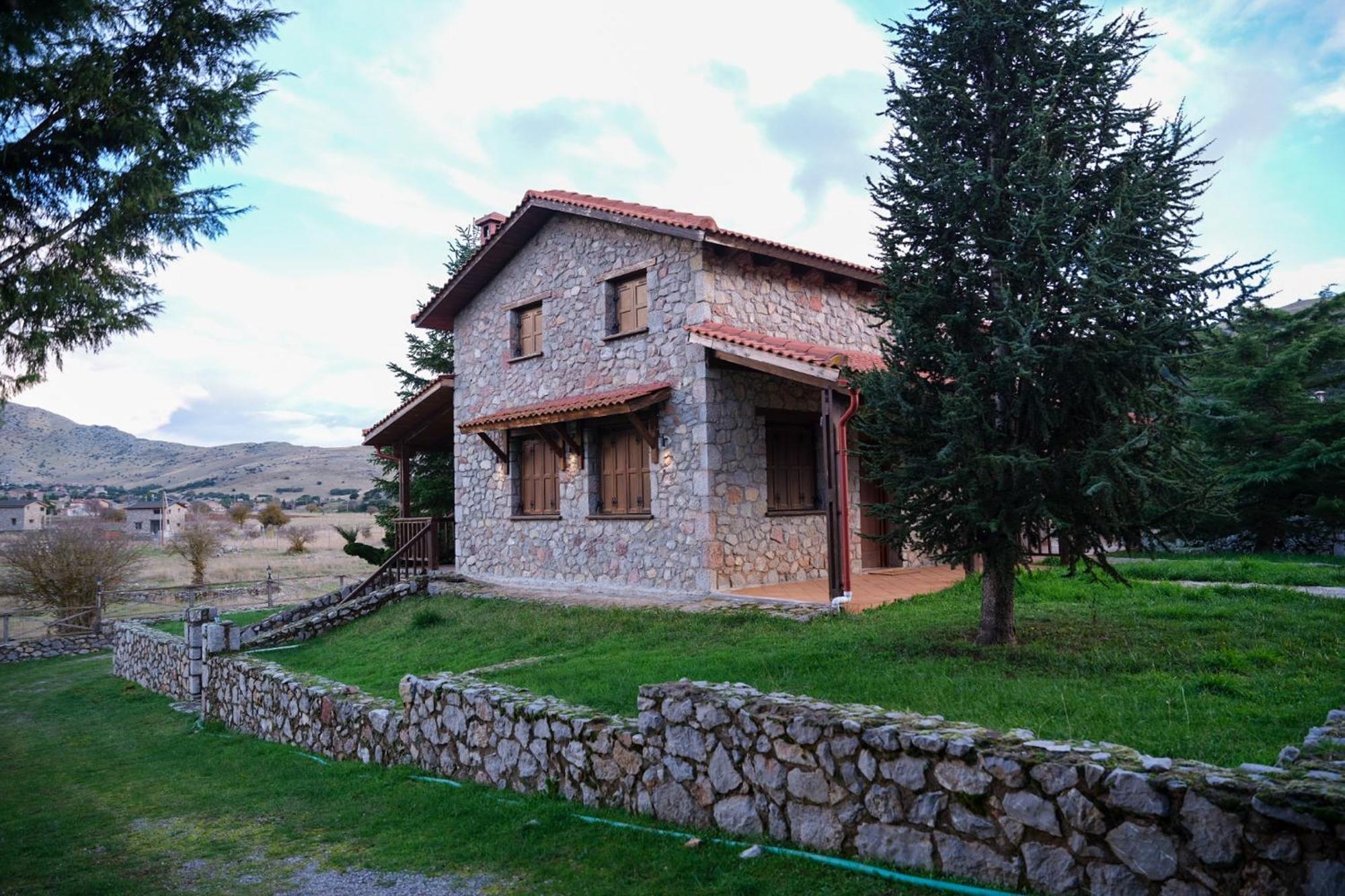 Mont Valley Boutique Chalets Arachova Exterior foto