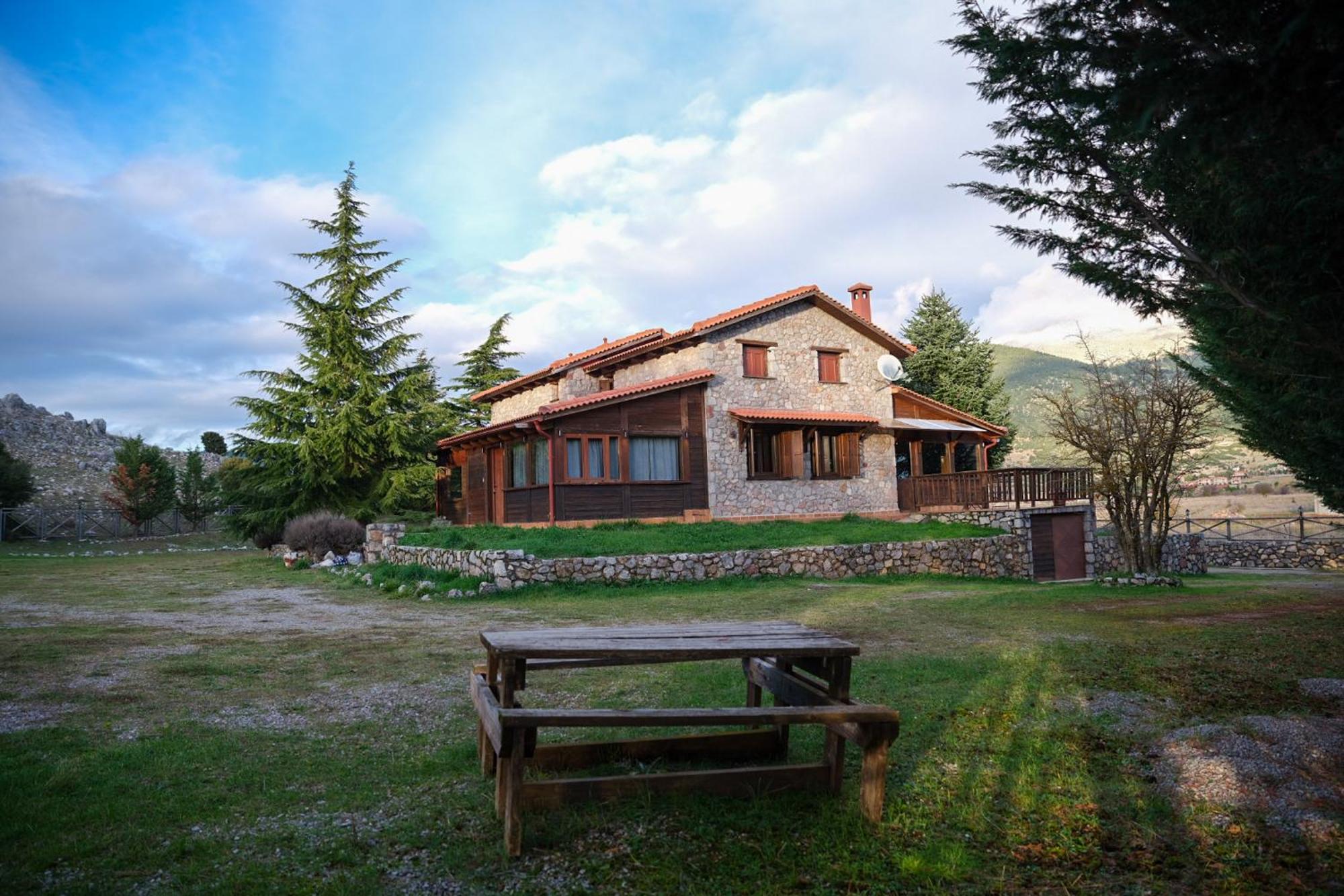 Mont Valley Boutique Chalets Arachova Exterior foto