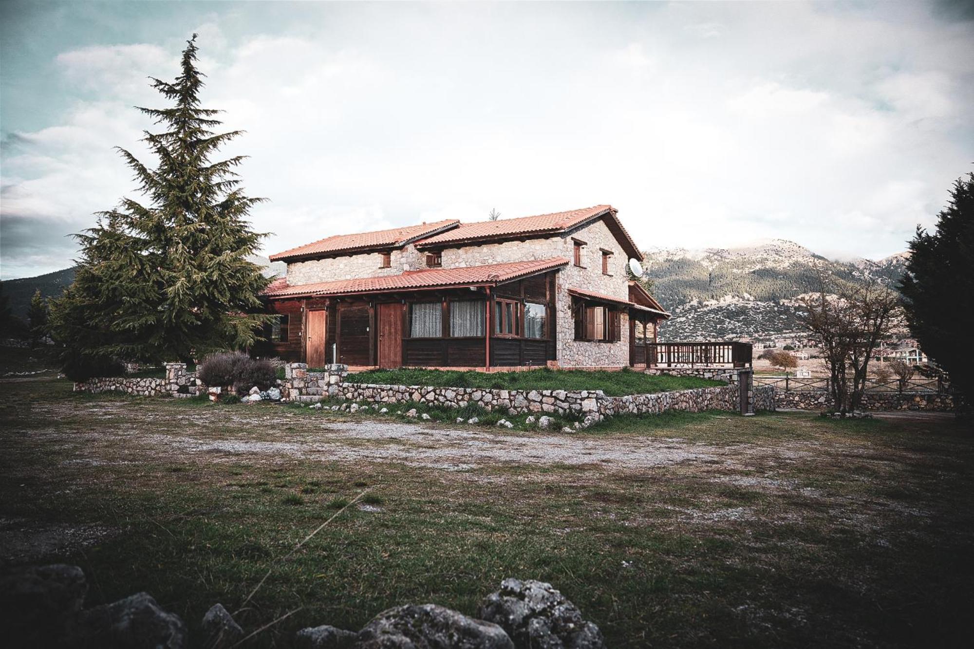 Mont Valley Boutique Chalets Arachova Exterior foto